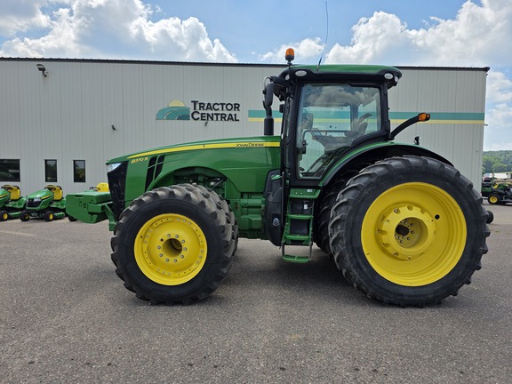 2014 John Deere 8370R Tractor