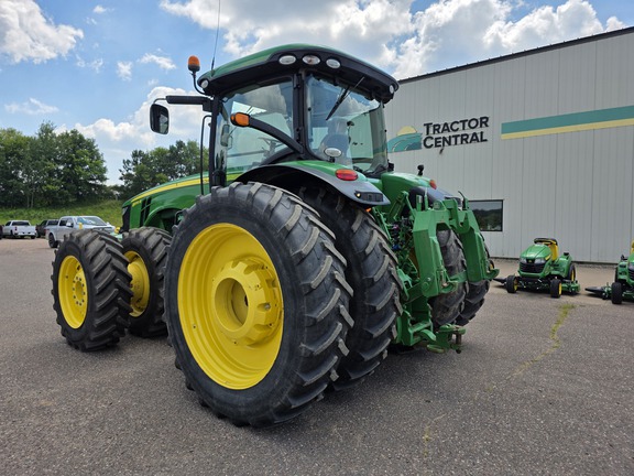 2014 John Deere 8370R Tractor