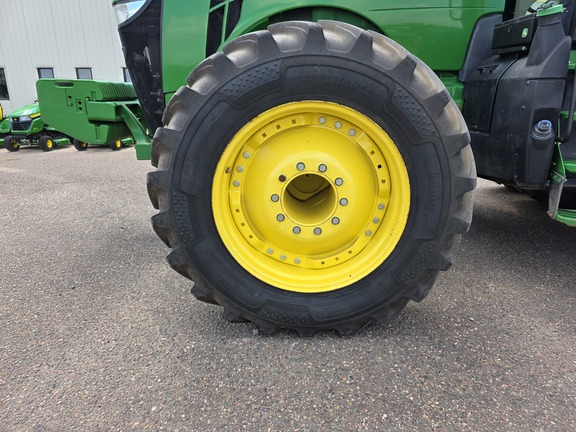 2014 John Deere 8370R Tractor