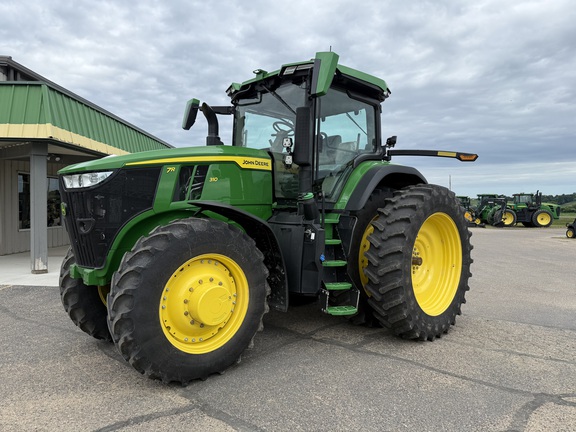 2023 John Deere 7R 310 Tractor