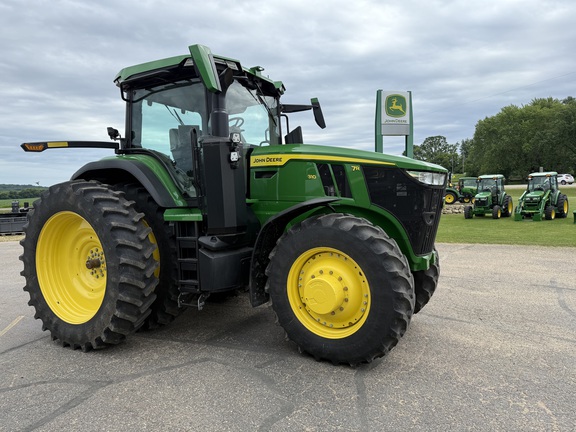 2023 John Deere 7R 310 Tractor