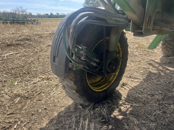 1998 John Deere 4700 Sprayer/High Clearance
