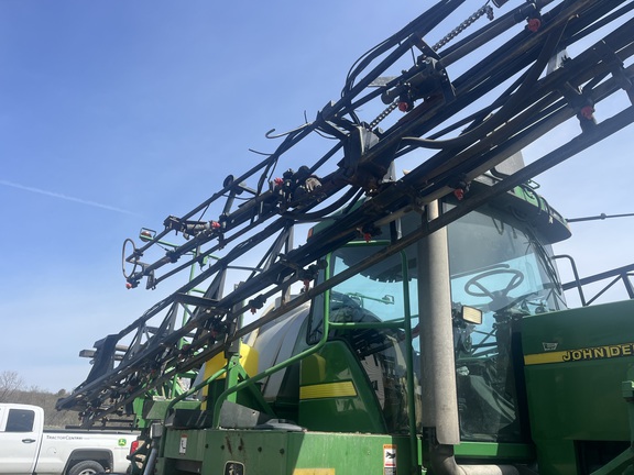 1998 John Deere 4700 Sprayer/High Clearance