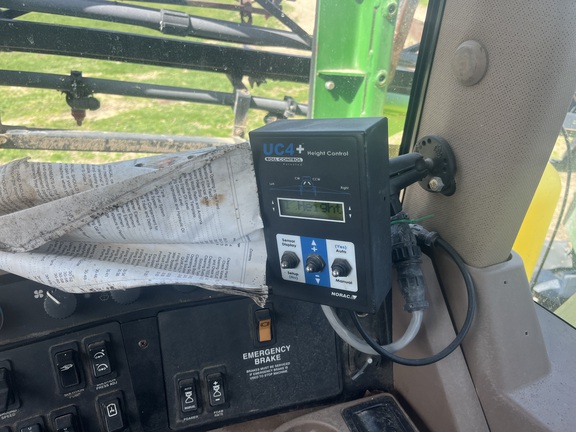 1998 John Deere 4700 Sprayer/High Clearance
