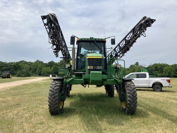 1998 John Deere 4700 Sprayer/High Clearance