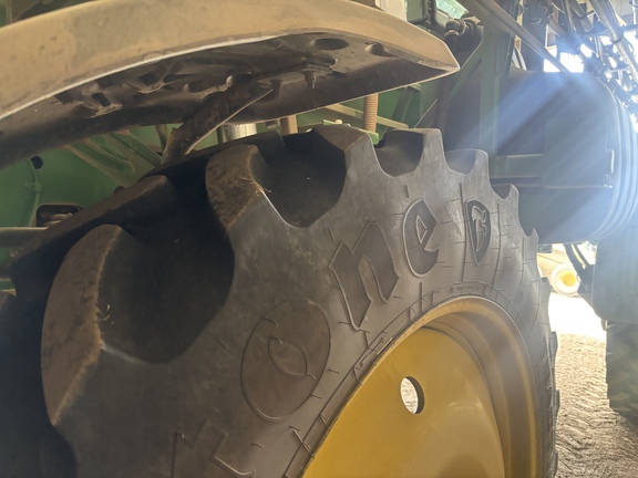 2011 John Deere 4830 Sprayer/High Clearance