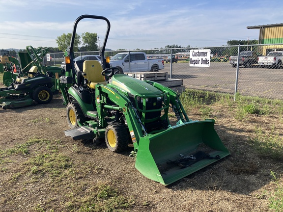 2020 John Deere 1025R Tractor Compact