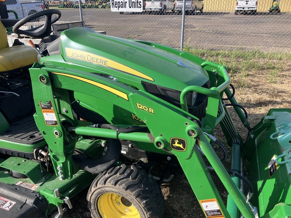 2020 John Deere 1025R Tractor Compact