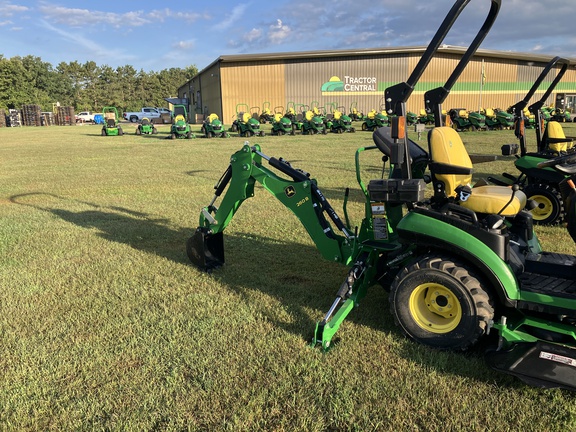 2020 John Deere 1025R Tractor Compact
