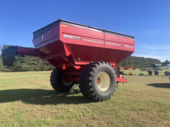 2011 Brent 782 Grain Cart