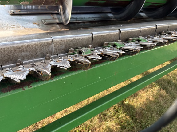 2013 John Deere 630F Header Combine