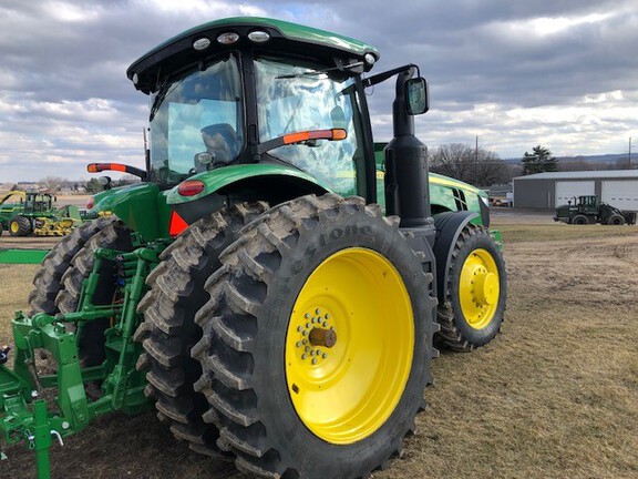 2015 John Deere 8270R Tractor