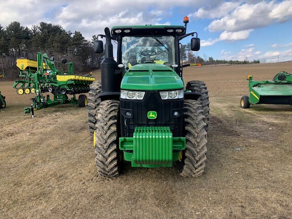 2015 John Deere 8270R Tractor