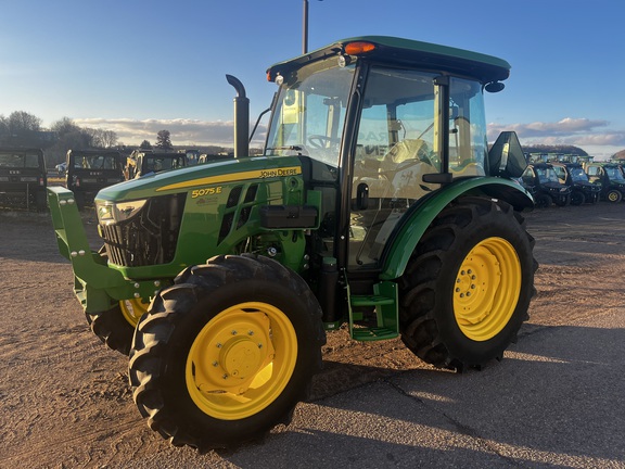 2023 John Deere 5075E Tractor