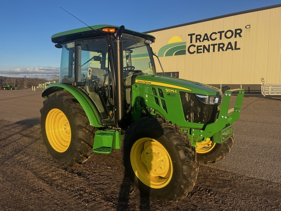 2023 John Deere 5075E Tractor