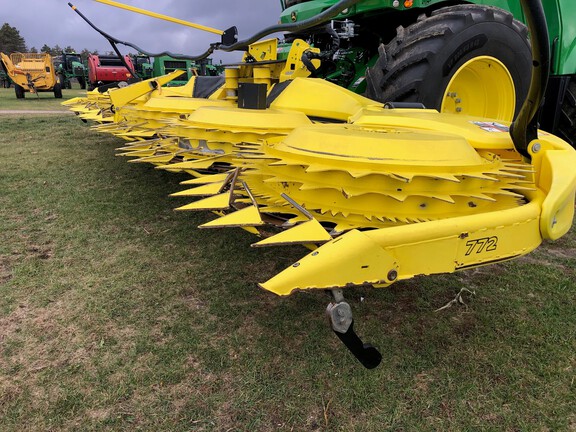 2023 John Deere 772 Header Forage