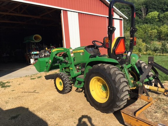 2015 John Deere 3039R Tractor Compact