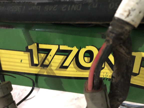 2013 John Deere 1770NT CCS Planter