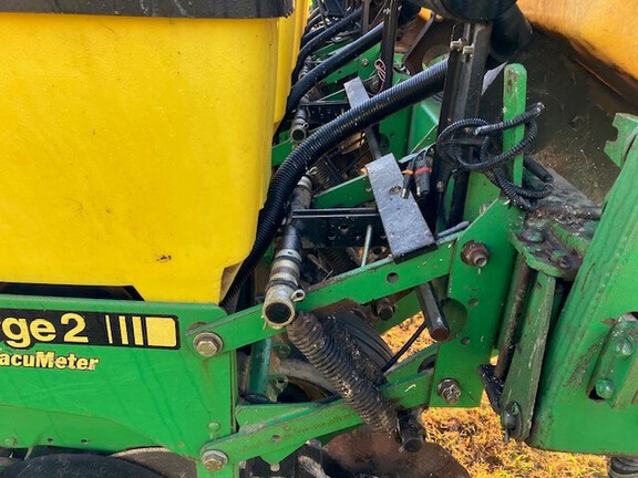 1993 John Deere 7200 Planter