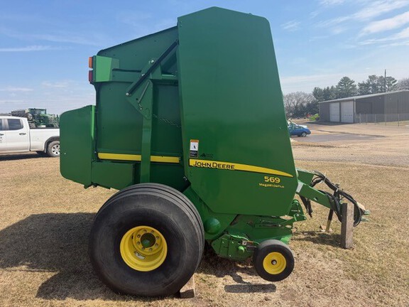 2014 John Deere 569 Baler/Round