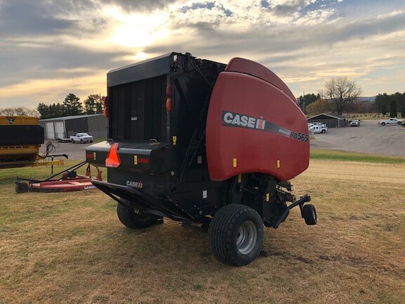 2017 Case IH RB565 Baler/Round