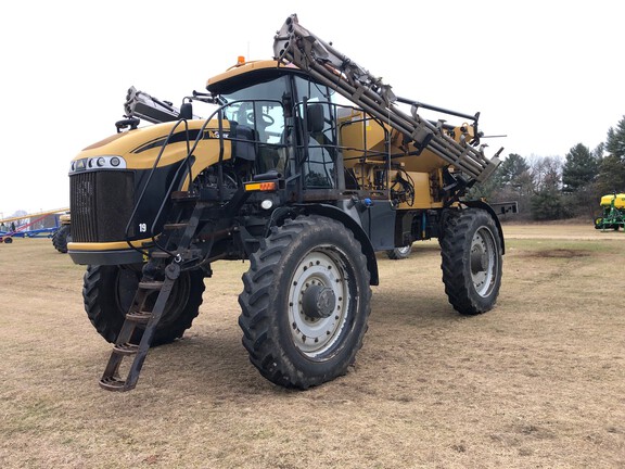 2012 RoGator RG1300 Sprayer/High Clearance