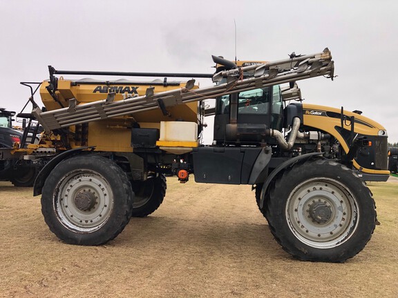 2012 RoGator RG1300 Sprayer/High Clearance