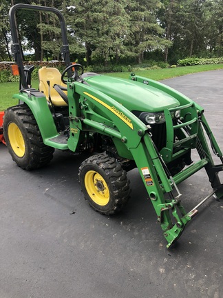 2009 John Deere 3720 Tractor Compact