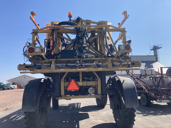 2019 RoGator RG1100C Sprayer/High Clearance