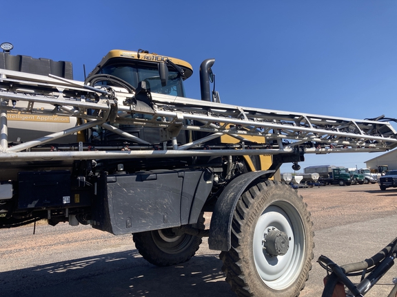 2019 RoGator RG1100C Sprayer/High Clearance