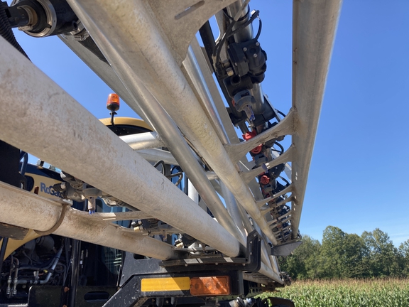 2019 RoGator RG1100C Sprayer/High Clearance