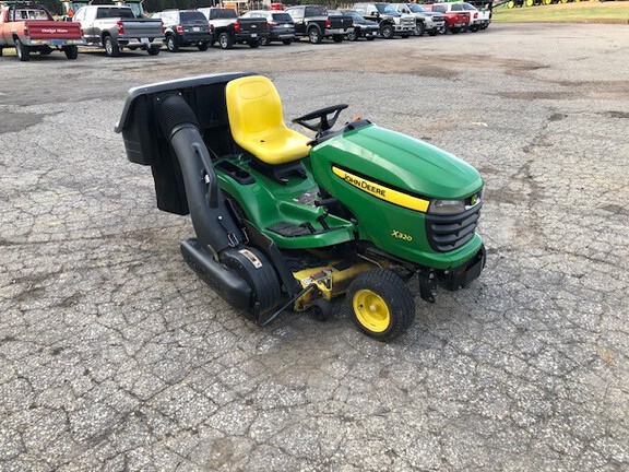 2006 John Deere X320 Garden Tractor