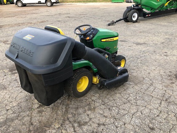 2006 John Deere X320 Garden Tractor