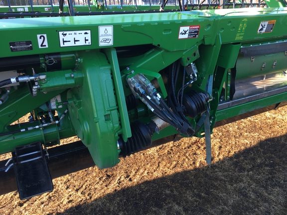 2023 John Deere RD40F Header Combine