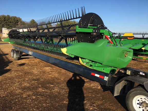 2023 John Deere RD40F Header Combine