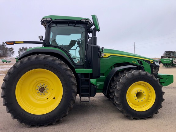 2023 John Deere 8R 370 Tractor