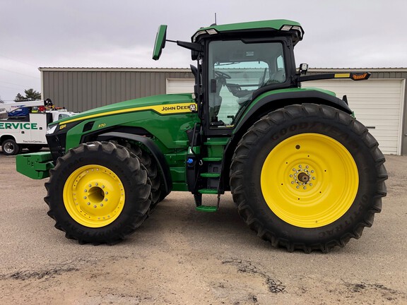 2023 John Deere 8R 370 Tractor