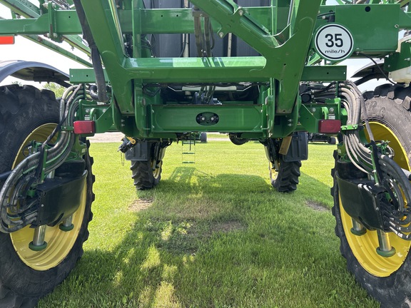 2014 John Deere R4038 Sprayer/High Clearance