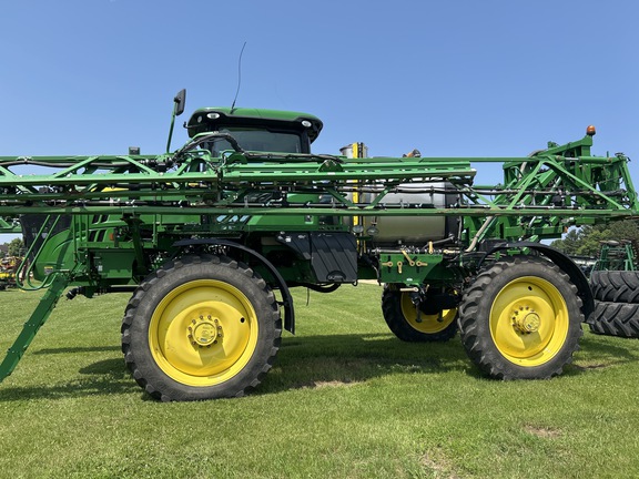 2014 John Deere R4038 Sprayer/High Clearance