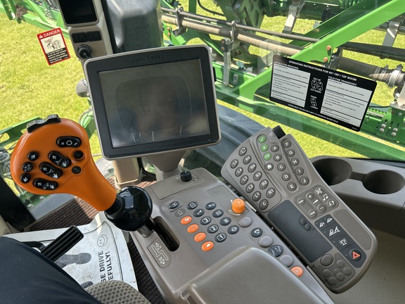 2014 John Deere R4038 Sprayer/High Clearance