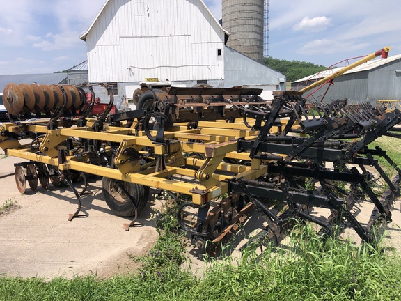 1990 Landoll 875-25 Field Finisher