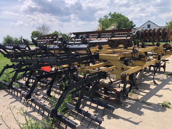 1990 Landoll 875-25 Field Finisher