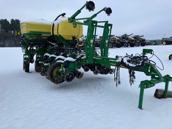2022 John Deere 1775NT Planter