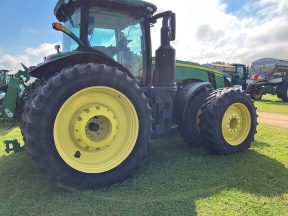 2023 John Deere 8R 370 Tractor