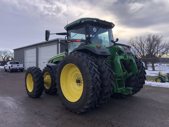 2023 John Deere 8R 370 Tractor