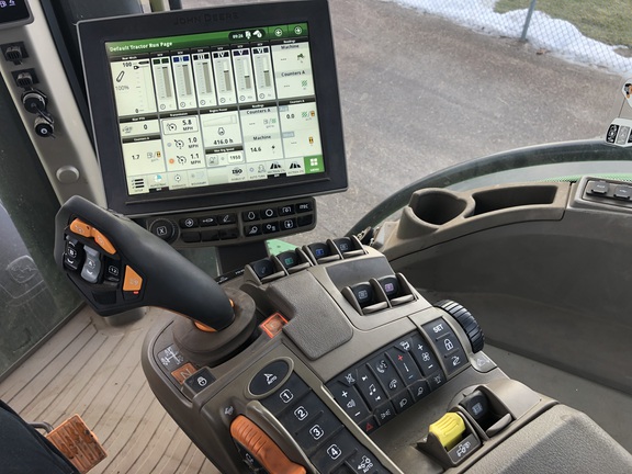 2023 John Deere 8R 370 Tractor