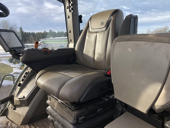 2023 John Deere 8RX 410 Tractor Rubber Track