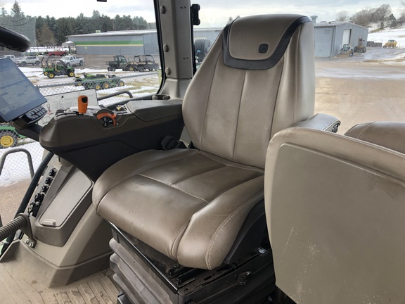 2023 John Deere 8RX 410 Tractor Rubber Track