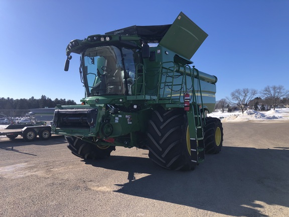 2024 John Deere S770 Combine