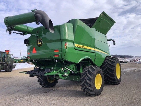 2024 John Deere S770 Combine